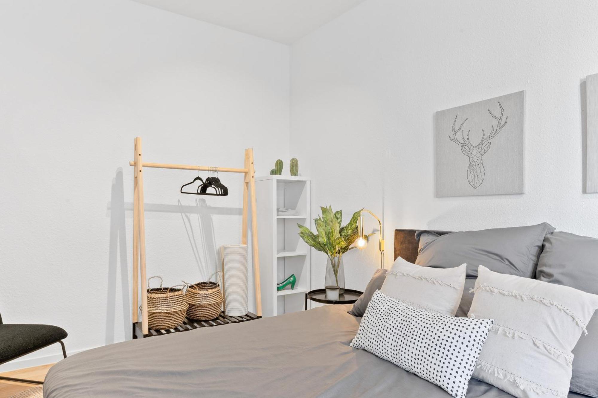 Helle Zentrumsnahe Familienfreundliche Ferienwohnung Fellbach Luaran gambar